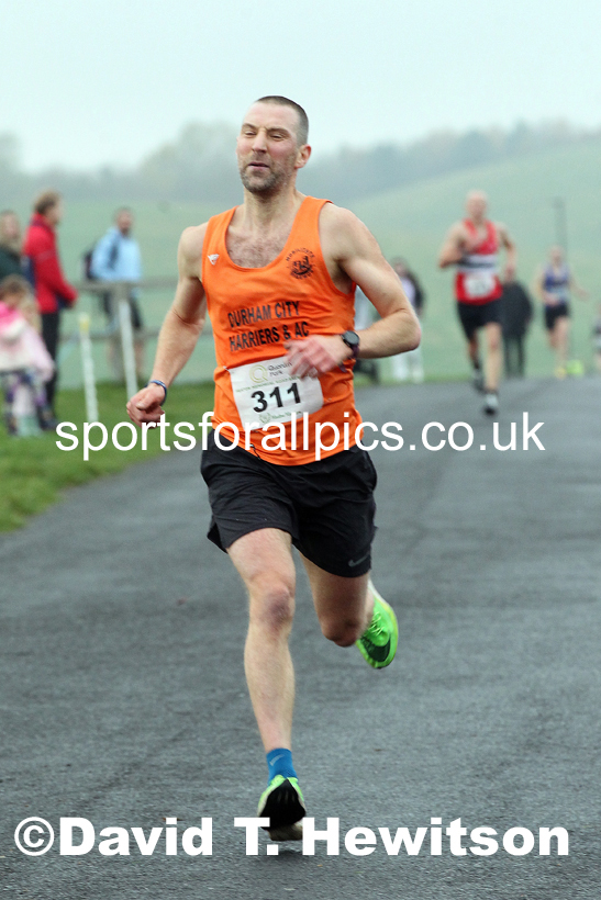 Senior Mens and Womens 2021 Heaton Memorial 10k Road Race, Town Moor, Newcastle. Photo: David T. Hewitson/Sports for All Pics